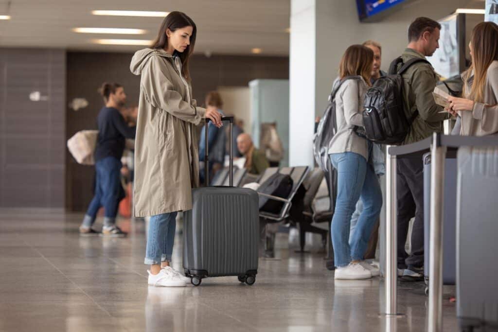 grande valise souple noire roulettes